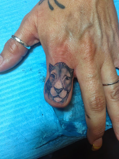 Tattoo Shop «Tinta Rebelde Custom Tattoos», reviews and photos, 133 E 3rd St, Los Angeles, CA 90013, USA