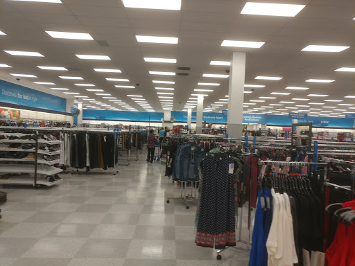 Clothing Store «Ross Dress for Less», reviews and photos, 17880 Newhope St, Fountain Valley, CA 92708, USA