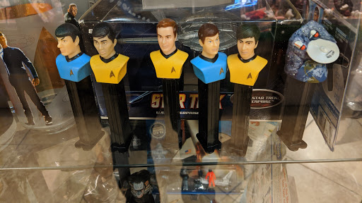 Comic Book Store «The Retro Store», reviews and photos, 17 N Raymond Ave, Pasadena, CA 91104, USA