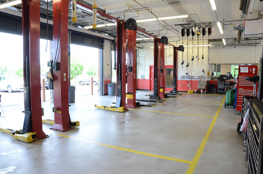 Travel Agency «AAA Vernon Hills Car Care Plus», reviews and photos, 1680 N Milwaukee Ave, Vernon Hills, IL 60061, USA