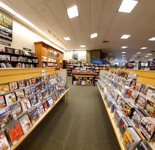Book Store «Barnes & Noble», reviews and photos, 3029 NY-50, Saratoga Springs, NY 12866, USA