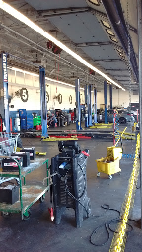 Auto Parts Store «Pep Boys Auto Parts & Service», reviews and photos, 6311 W Bell Rd, Glendale, AZ 85308, USA