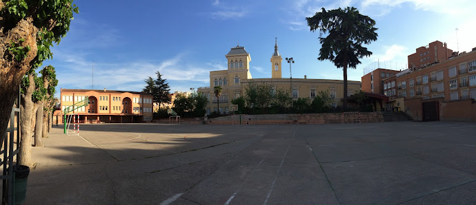 Colegio Maristas Champagnat de Guadalajara C. Pedro Pascual, 2, 19001 Guadalajara, España