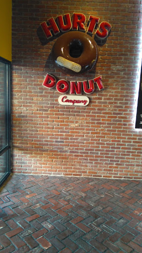 Donut Shop «Hurts Donut», reviews and photos, 7010 W 21st St, Wichita, KS 67205, USA