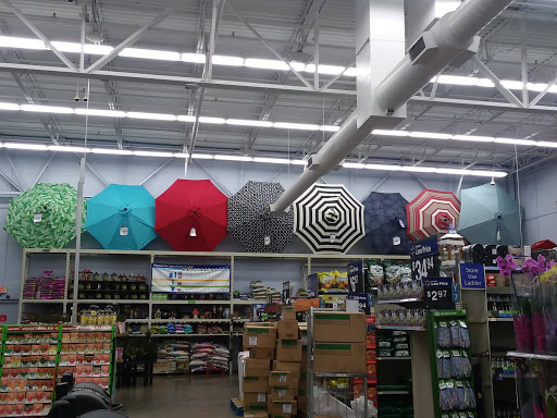 Department Store «Walmart Supercenter», reviews and photos, 915 N Chancery St, McMinnville, TN 37110, USA