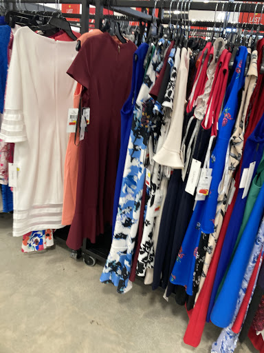 Department Store «Saks Fifth Avenue», reviews and photos, 73555 El Paseo, Palm Desert, CA 92260, USA