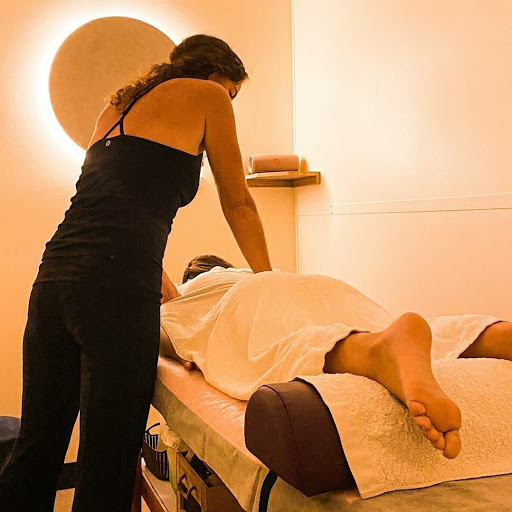 Massage therapist Sunshine Coast