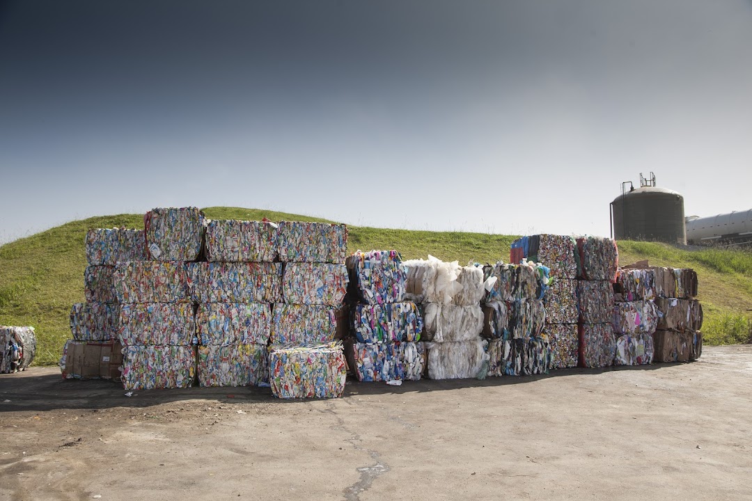 Cooperyara Cooperativa de Trabalho dos Profissionais Prestadores de Serviço de Reciclagem de Lixo do Município de Barueri e Região