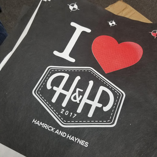 Sign Shop «Hue Graphics & Apparel, LLC», reviews and photos, 1365 4 Th Ave, Auburn, GA 30011, USA