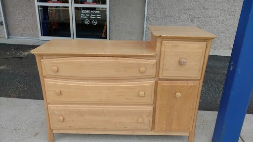 Thrift Store «Rappahannock Goodwill Industries:- Harrison Crossing Store», reviews and photos, 7101 Harrison Rd, Fredericksburg, VA 22407, USA