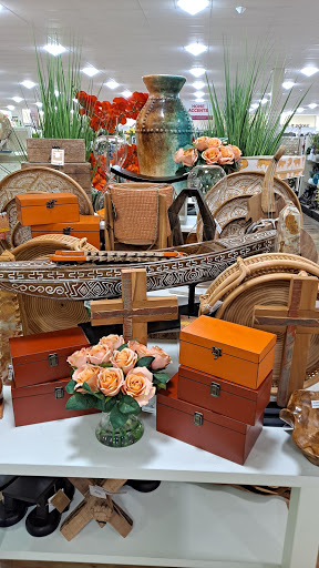 Department Store «T.J. Maxx & HomeGoods», reviews and photos, 24630 Dulles Landing Dr, Dulles, VA 20166, USA