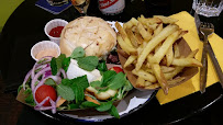 Frite du Restaurant de hamburgers O.B.U Organisation Des Burgers Unis à Paris - n°12
