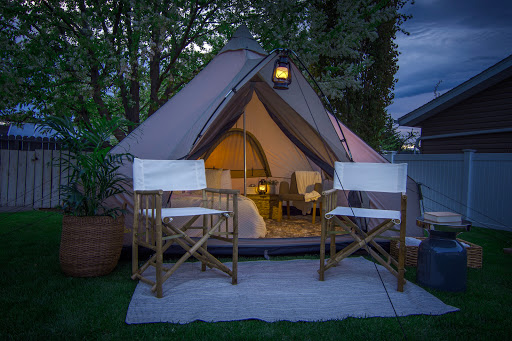 Backyard Escapes • Pop-Up Glamping