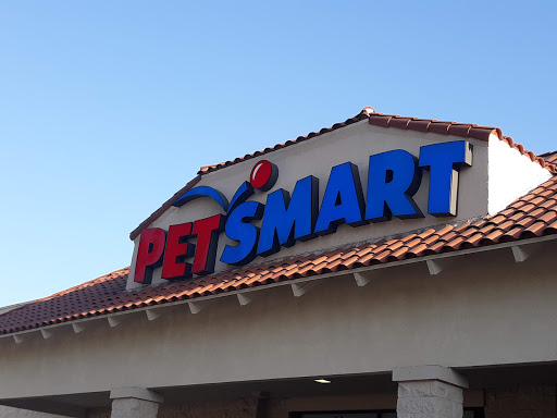 Pet Supply Store «PetSmart», reviews and photos, 6348 Foothill Blvd, Tujunga, CA 91042, USA