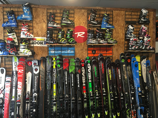 Peak Ski, 5061 PA-8, Gibsonia, PA 15044, USA, 