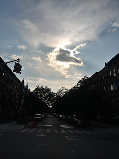 Beauty Salon «Dons & Divas Unisex Hair Salon», reviews and photos, 289 Nostrand Ave # A, Brooklyn, NY 11216, USA