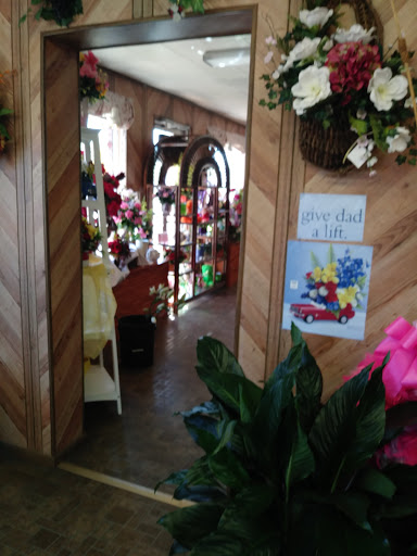Florist «The House of Flowers», reviews and photos, 821 Berkley Rd, Auburndale, FL 33823, USA
