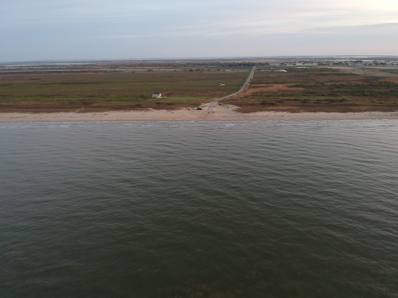 Foto van Mae's beach - populaire plek onder ontspanningskenners