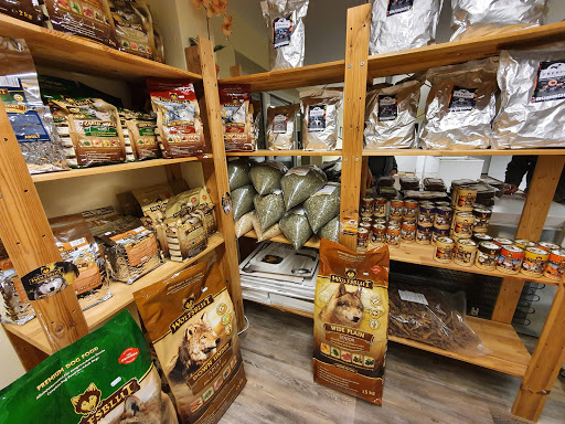 Para Pina Naturfutter Shop unter Brome, 