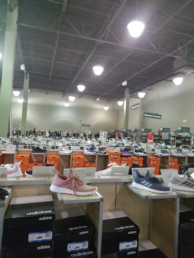 Shoe Store «DSW Designer Shoe Warehouse», reviews and photos, 79150 CA-111, La Quinta, CA 92253, USA