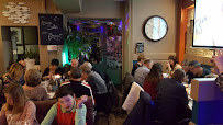Atmosphère du Restaurant français Restaurant Le Cabestan à Couzon-au-Mont-d'Or - n°12
