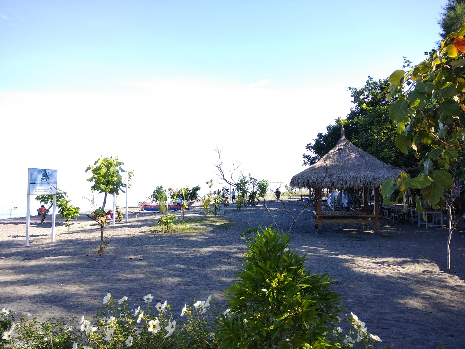 Foto von Impos Beach mit sehr sauber Sauberkeitsgrad