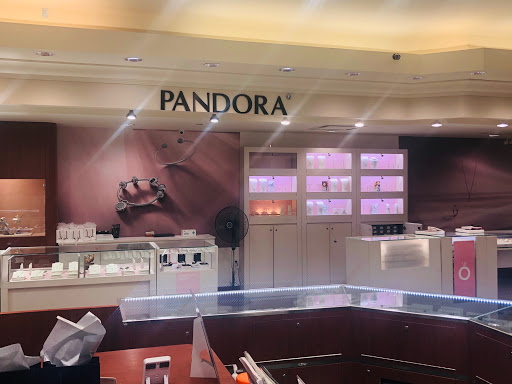 Jewelry Store «Diamonds & Co», reviews and photos, 141 Towne Center Cir, Sanford, FL 32771, USA