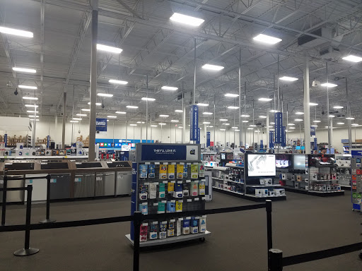 Electronics Store «Best Buy», reviews and photos, 19225 Alderwood Mall Pkwy, Lynnwood, WA 98036, USA