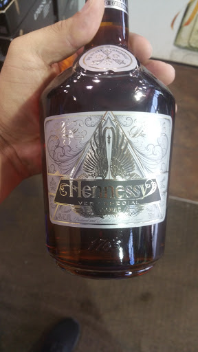 Liquor Store «Camp Creek World Of Beverages», reviews and photos, 3780 Princeton Lakes Pkwy, Atlanta, GA 30344, USA