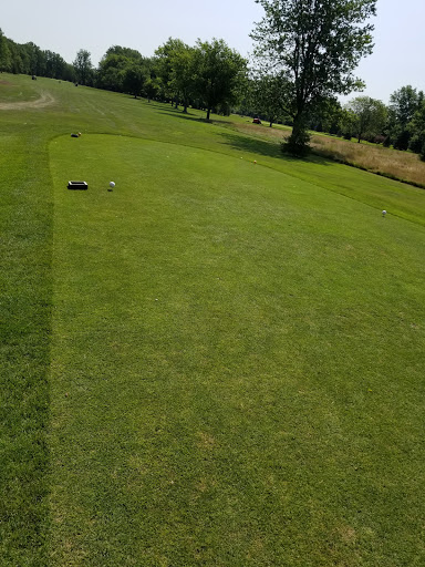 Golf Course «Dande Farms Golf Course», reviews and photos, 13278 Carney Rd, Akron, NY 14001, USA