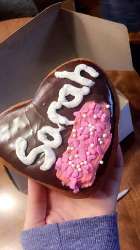 Donut Shop «Donut Castle», reviews and photos, 11831 E 13 Mile Rd, Warren, MI 48093, USA