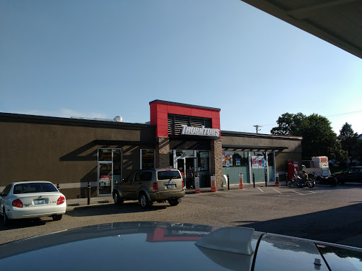 Thorntons, 1830 Midland Trail, Shelbyville, KY 40065, USA, 