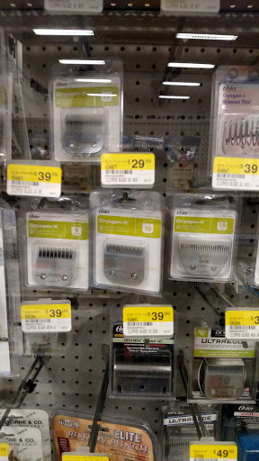 Animal Feed Store «Wilco Farm Store», reviews and photos, 2300 E Hancock St, Newberg, OR 97132, USA