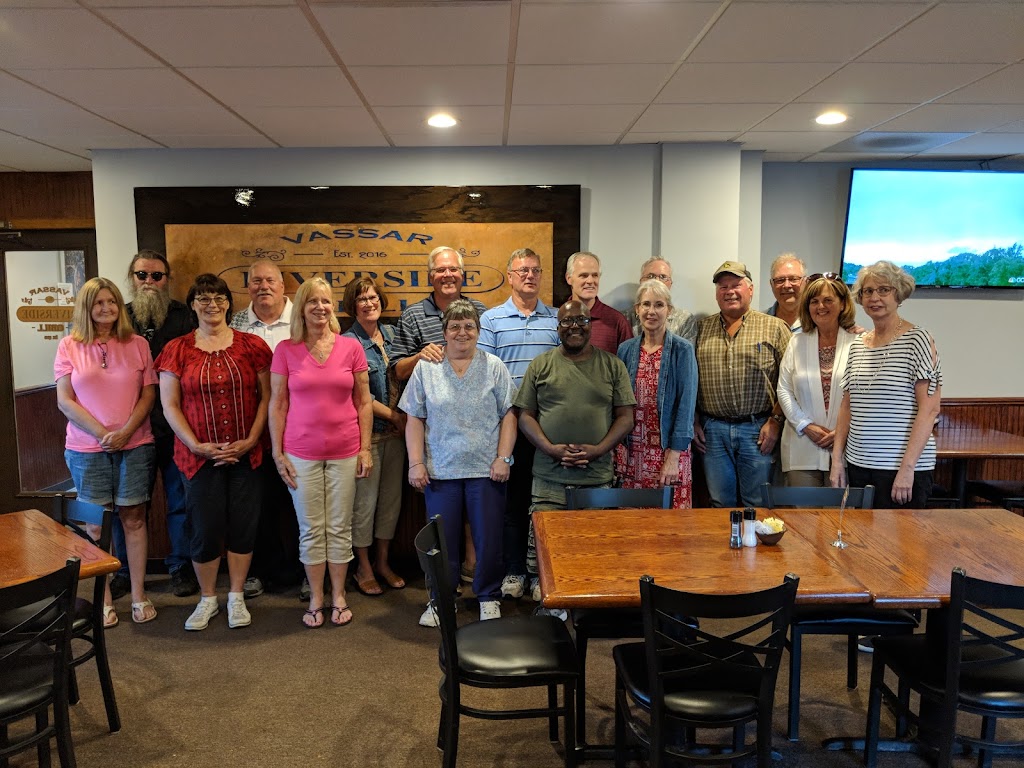 Riverside Grill 48768