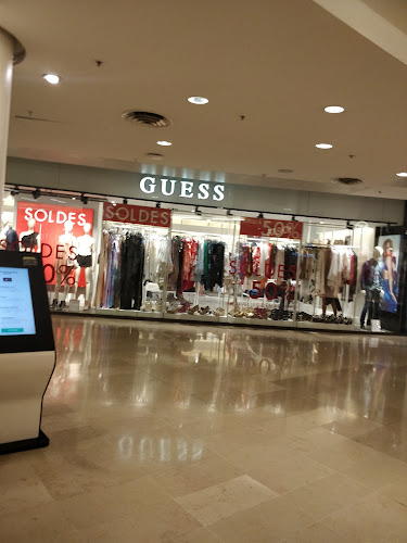 GUESS à Puteaux