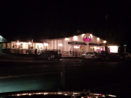 Restaurant «TNT on the Lake», reviews and photos, 2599 Lakeshore Blvd, Lakeport, CA 95453, USA