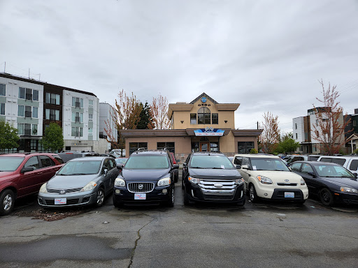 Used Car Dealer «CarHop Auto Sales & Finance», reviews and photos, 8208 Aurora Ave N, Seattle, WA 98103, USA