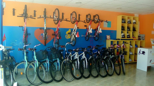 Lloguer i taller de bicicletes i patinets en Segur de Calafell