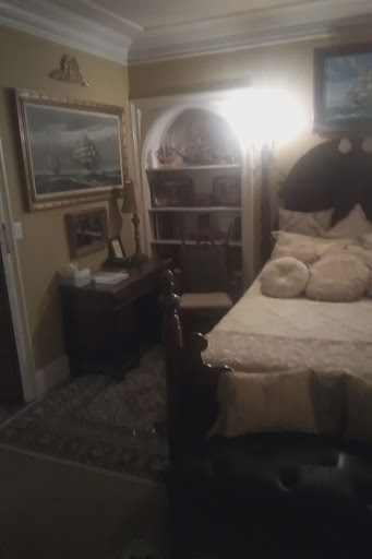 Bed & Breakfast «Thornewood Castle Bed and Breakfast», reviews and photos, 8601 N Thorne Ln SW, Lakewood, WA 98498, USA