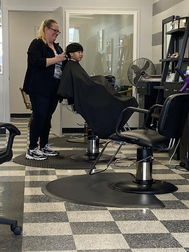 Hair Salon «Smart Looks Family Hair Salon», reviews and photos, 1125 W Pipeline Rd, Hurst, TX 76053, USA