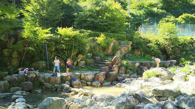 グルコミ 岐阜県中津川市 釣り堀で みんなの評価と口コミがすぐわかるグルメ 観光サイト