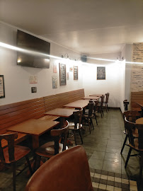 Atmosphère du Restaurant The Pig's Ear Pub à Ploërmel - n°2