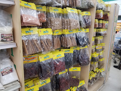 Grocery Store «Capitol Farmers Market», reviews and photos, 2256 E South Blvd, Montgomery, AL 36116, USA