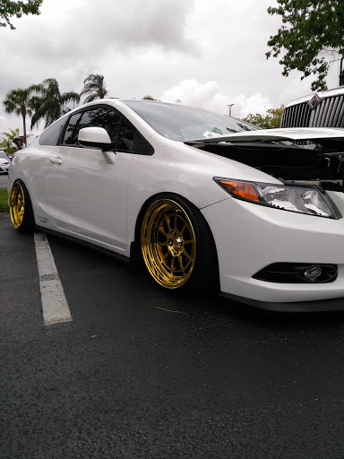 Auto Parts Store «Pep Boys Auto Parts & Service», reviews and photos, 2380 S University Dr, Davie, FL 33324, USA