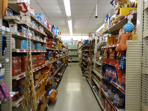 Dollar Store «FAMILY DOLLAR», reviews and photos, 2101 W State St, Bristol, VA 24201, USA
