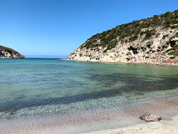 Foto di Spiaggia Cala Lunga con baia piccola