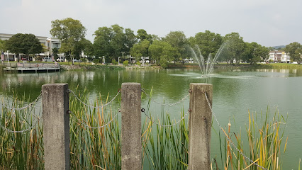Lake Edge Park