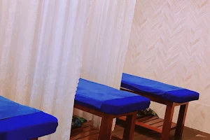 Massage BLUE image
