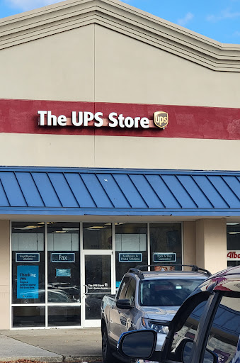The UPS Store, 4006 Victory Boulevard J, Portsmouth, VA 23701, USA, 