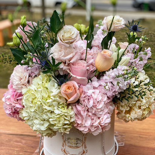 Florist «East Hampton Florist», reviews and photos, 69 N Main St, East Hampton, NY 11937, USA
